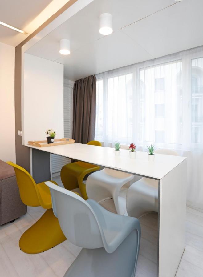 Platinum Apartment With 2 Bedrooms Бухарест Екстер'єр фото